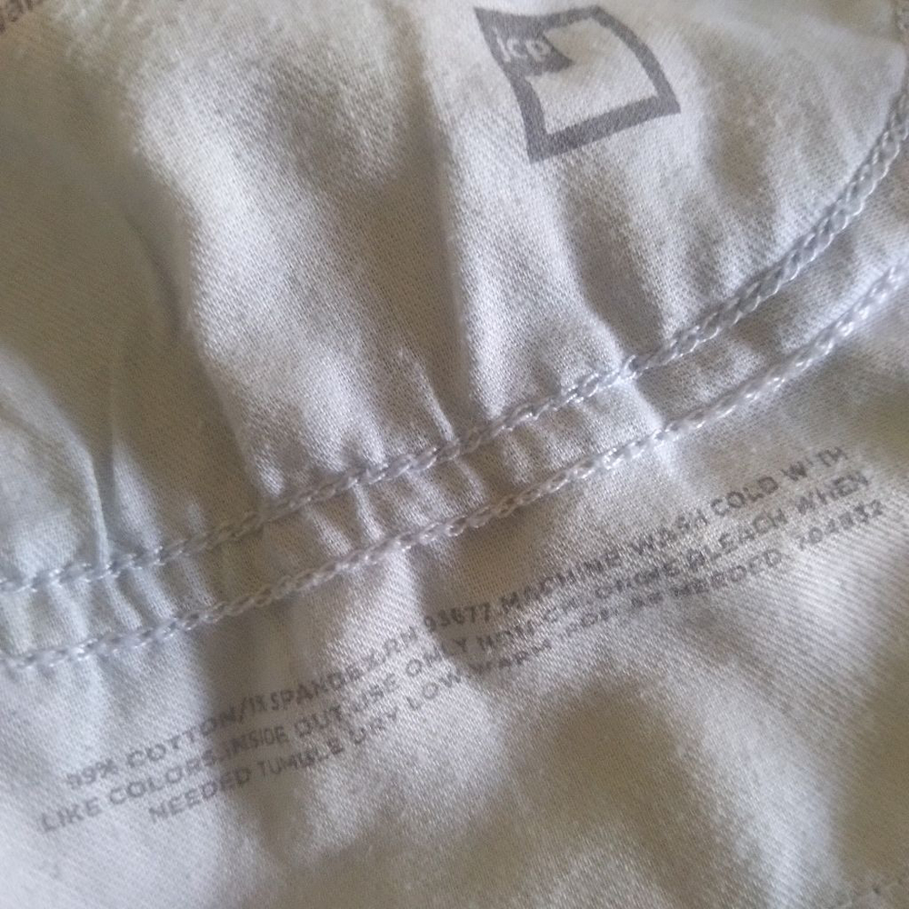 Plus Size Jeans - Picture 6 of 9